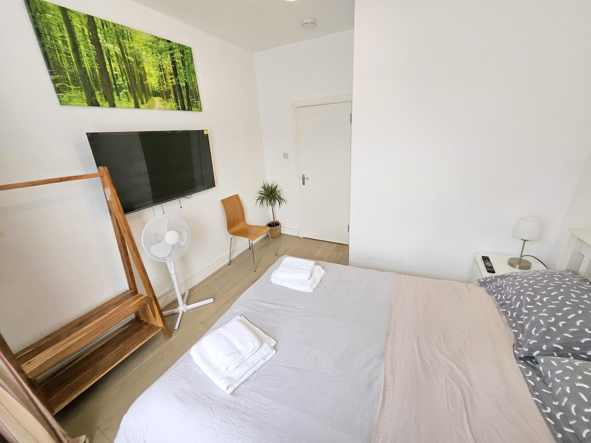 Two Bedroom Flat With Private Patio In Battersea Londres Extérieur photo